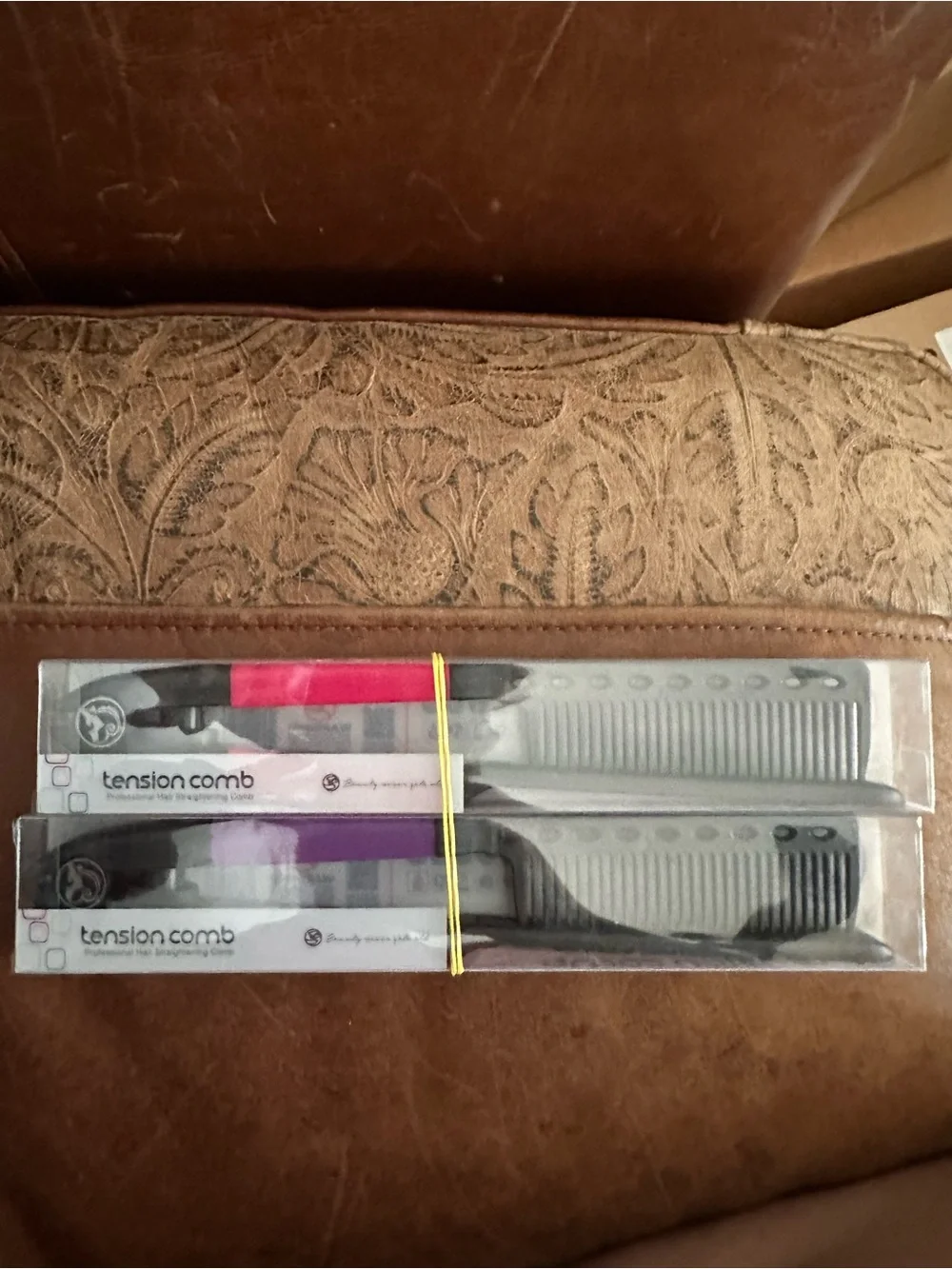2 Tension Comb Woman’s  Styling Set – Black and Pink
